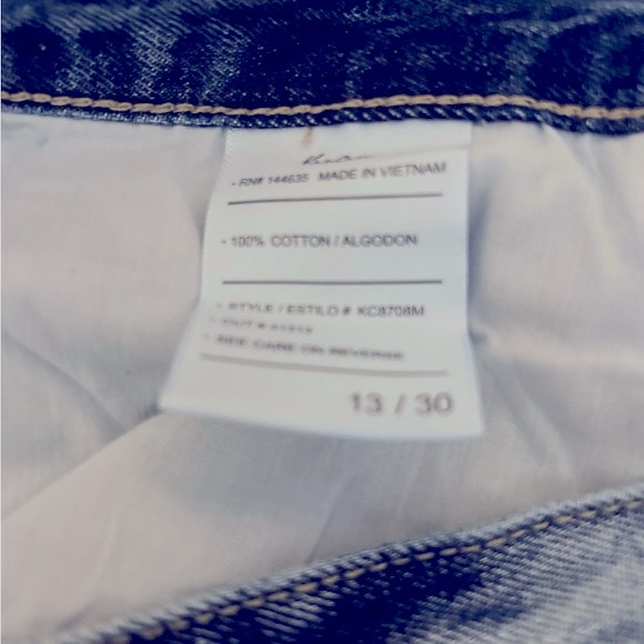 NWT KanCan martinville high rise slim straight jeans. - Picture 10 of 14